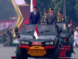 *Jokowi-Prabowo Hadiri Apel Pengamanan Pengambilan Sumpah Presiden-Wapres*
