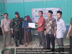 *Babinsa Desa Bantarkuning Laksanakan Giat Pemantauan Pembagian BLT*