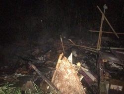 POLSEK CIAWI BERSAMA INSTANSI TERKAIT CEK TKP TERKAIT KEJADIAN KEBAKARAN RUMAH WARGA DI DESA.CIBEDUG KEC.CIAWI KAB.BOGOR