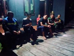 BHABINKAMTIBMAS WILAYAH HUKUM POLSEK CISARUA GIAT COOLING SISTEM CEK POS SISKAMLING WARGA BINAAN, BERI HIMBAUAN KAMTIBMAS KEPADA WARGA DAN TETAP JAGA KONDUSIFITAS PILKADA SERENTAK 2024