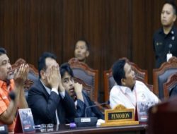 Permohonan Uji Materil  UU Nomor 6 Tahun 2023 di Kabulkan Sebagian: MK Minta UU Ketenagakerjaan Dipisahkan dari UU Cipta Kerja
