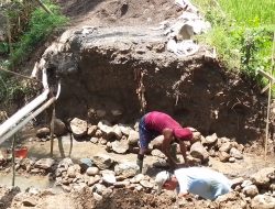 Pemerintah Desa Cikutamahi Realisasikan Bantuan Keuangan Pemkab Bogor Untuk Pembangunan Infrastruktur Jalan. TPT dan Jembatan