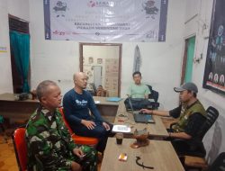 Jelang Pilkada Serentak Babinsa Desa Buanajaya Laksanakan Giat Komsos Dikantor Panwascam Tanjungsari
