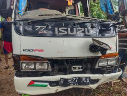 UNIT GAKKUM LAKA LANTAS POLRES BOGOR TANGANI KECELAKAAN TUNGGAL SEBUAH MINIBUS MICRO ISIZU ELF KARENA SITUASI JALAN MENURUN TAJAM DAN MENIKUNG