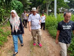 Pihak DPMD Bogor Adakan Tracking Soal Perbatasan Antara Batas Desa Karyamekar dan Selawangi Bogor Timur