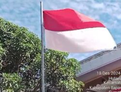 Merah Putih Robek Berkibar di Puskesmas Muara: Simbol Negara Kurang Dihormati?