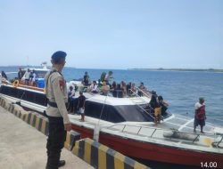Ciptakan Kamtibmas Laut, Kapal Polisi Polairud Polda NTB Lakukan Patroli Binmas di Perairan Senggigi