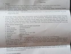 Apes, Vriska Lagi Santai Di Ayam Goreng Di Duga Di Keroyok dan Di Pukul Oleh Suami Nya Sendiri