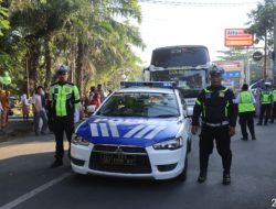 ‎Polres Loteng Kawal Dan Amankan Keberangkatan 393 Calon Jamaah Haji Kloter 02.   ‎