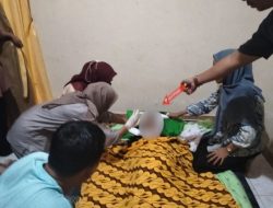 Tragis, Polsek Ampenan Tanggap Cepat Evakuasi Korban Gantung Diri di Ampenan