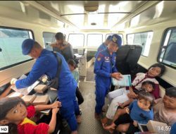 Polairud Polda NTB Hadirkan Klinik dan Perpustakaan Terapung di Sekotong Barat