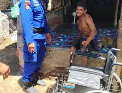 Ditpolairud Polda NTB Salurkan Kursi Roda dan Beras untuk Warga Pesisir Melalui Gerakan Seribu Rupiah