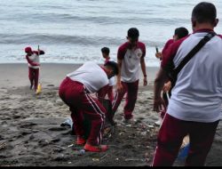 Ditpolairud Polda NTB Laksanakan Kegiatan Bersih-Besih Pantai Gading Sekarbela