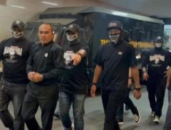 Mantan Kasat Narkoba Polres Kutai Barat Jadi Tersangka Narkoba dan TPPU, Langsung Digelandang ke Bareskrim Polri
