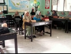 Siapkan Momen Berkesan, Wali Kelas VI MI NW Sukamulia Rapatkan Barisan untuk Pelepasan Siswa