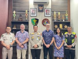 Polda NTB Dampingi Kunjungan Diplomat Inggris ke RS Bhayangkara Mataram