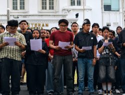 Suarakan Peringatan Keras terhadap Demokrasi dan Ekonomi, Civitas Akademika UI Gelar Aksi “Salemba Berseru”