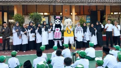 Hari Pertama Masuk Sekolah, MI NW Sukamulia Sambut 55 Siswa Baru dengan Meriah dan Penuh Kehangatan
