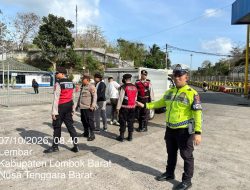 Jelang MotoGP Mandalika 2026, Polisi Pantau Bongkar Muat Kapal di Pelabuhan Lembar